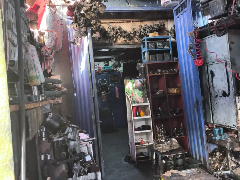 GARAGE DE NEMILA, 2 / 4