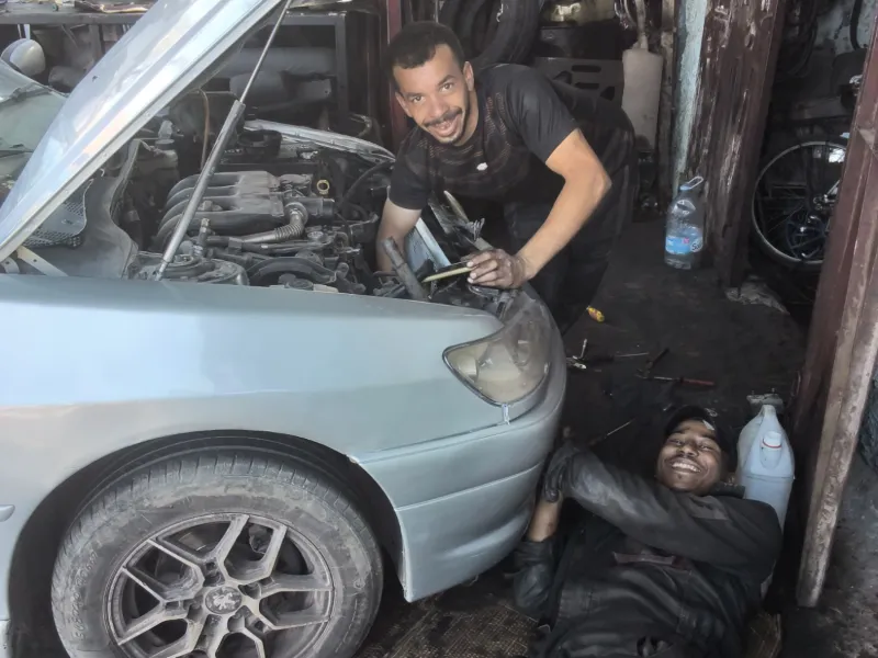 Garage de MR MOHAMED A3BACHE ET MR IBRAHIME HENAOUI, 2 / 2